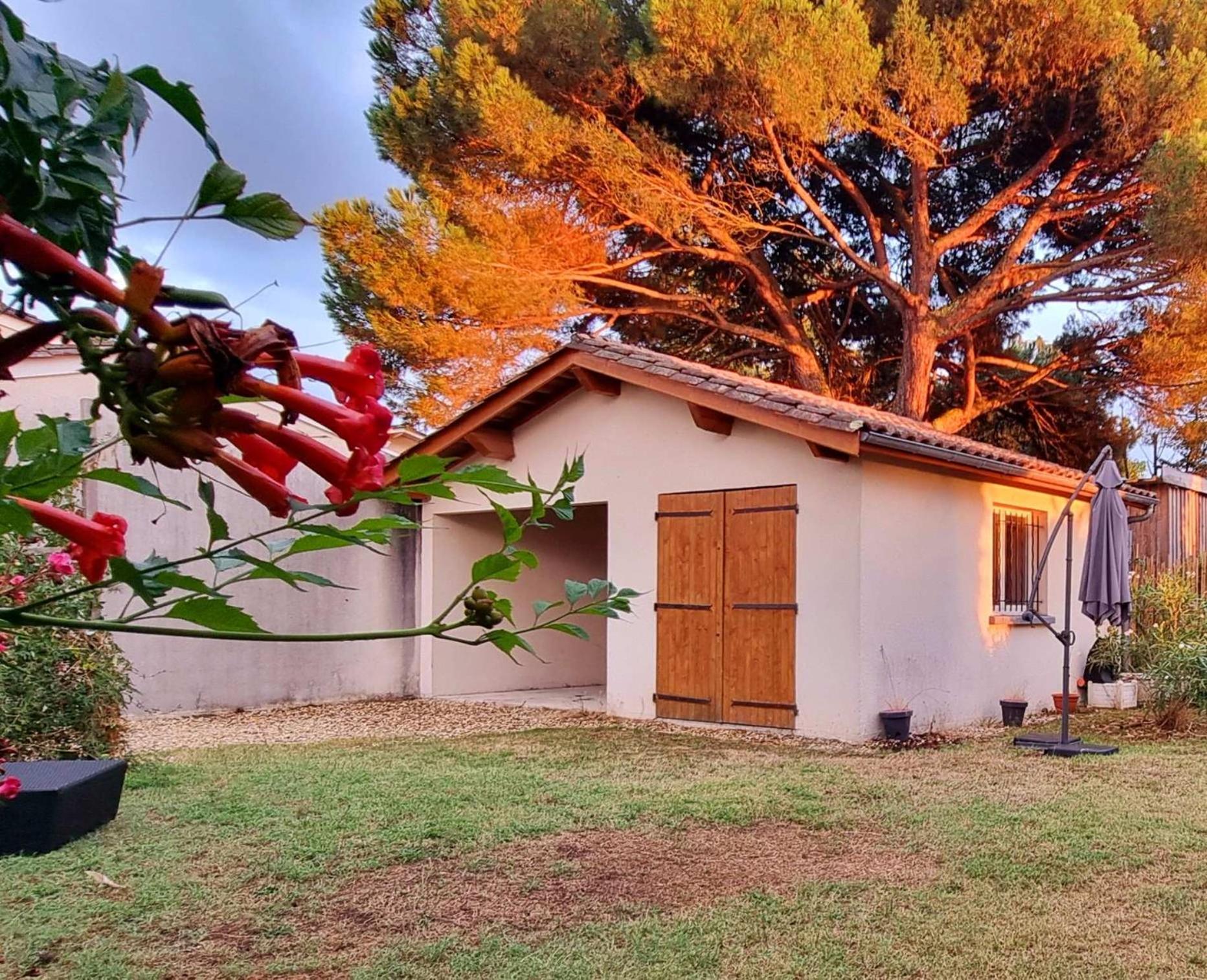 Appartement Quinault Libourne Ngoại thất bức ảnh
